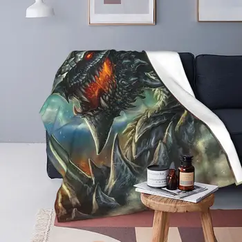 Одеяла с драконом из кораллового флиса с принтом Аниме Манги, Дышащее Супер Теплое одеяло для постельных принадлежностей, плюшевое тонкое одеяло для спальни
