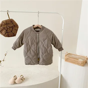 Пальто для мальчиков, куртка, хлопковая верхняя одежда, ветрозащитная одежда 2023, Однотонный плотный бархат, теплая зимняя высококачественная детская одежда
